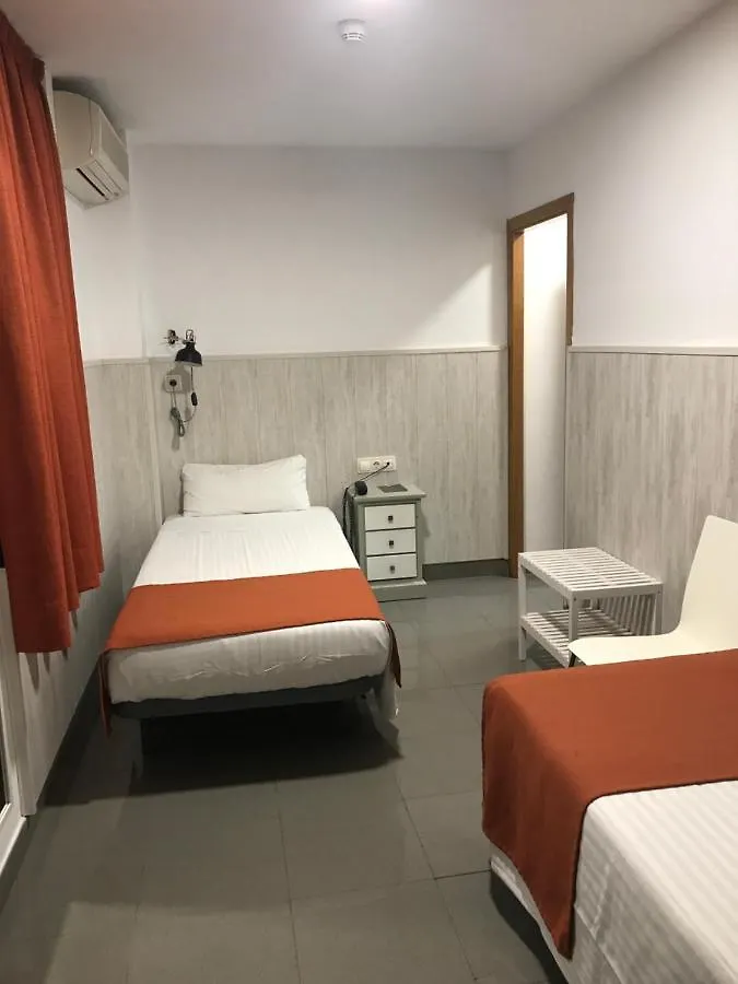 Hostal La Terrassa Guest house Barcelona