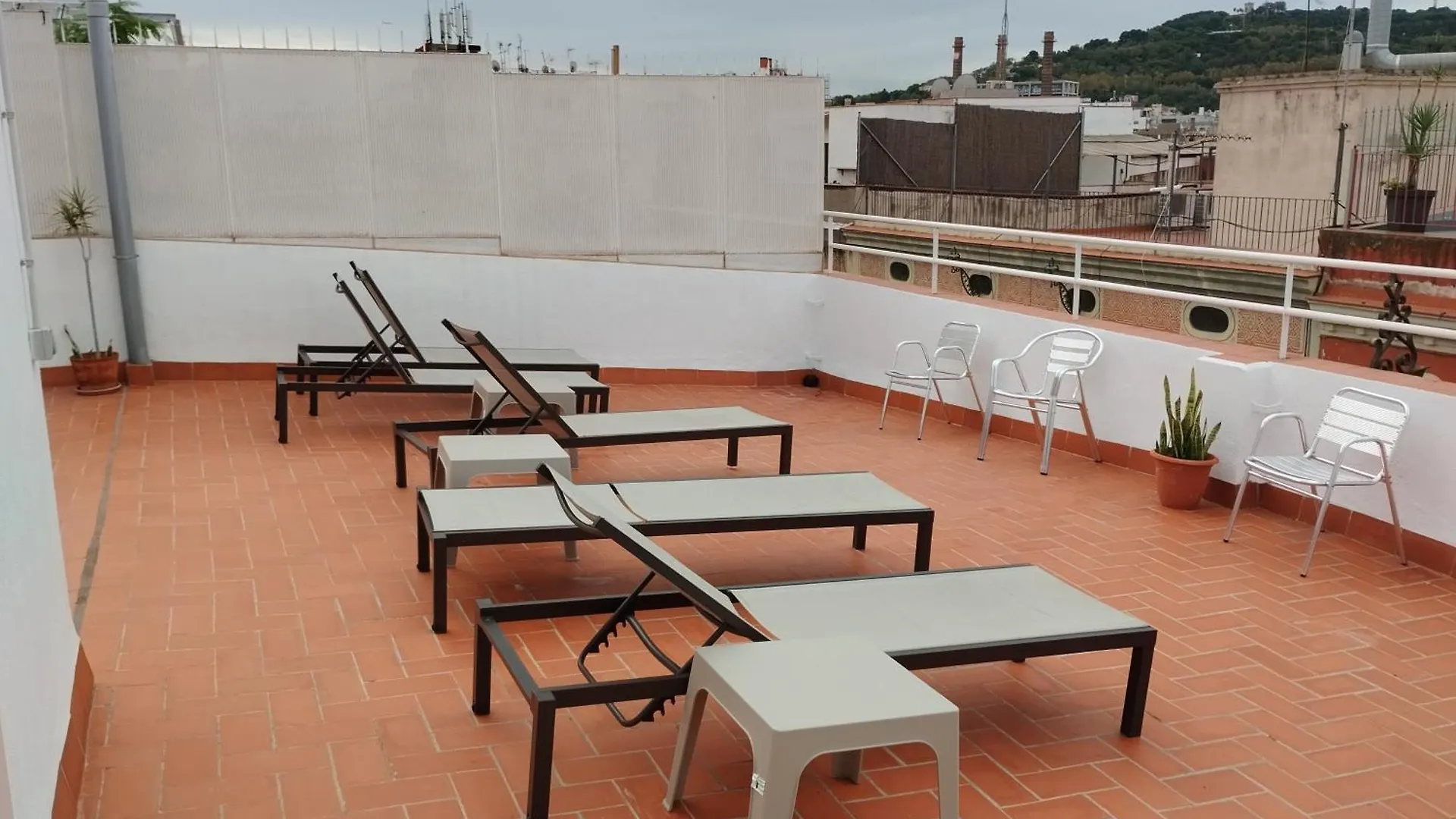 Hostal La Terrassa バルセロナ ゲストハウス
