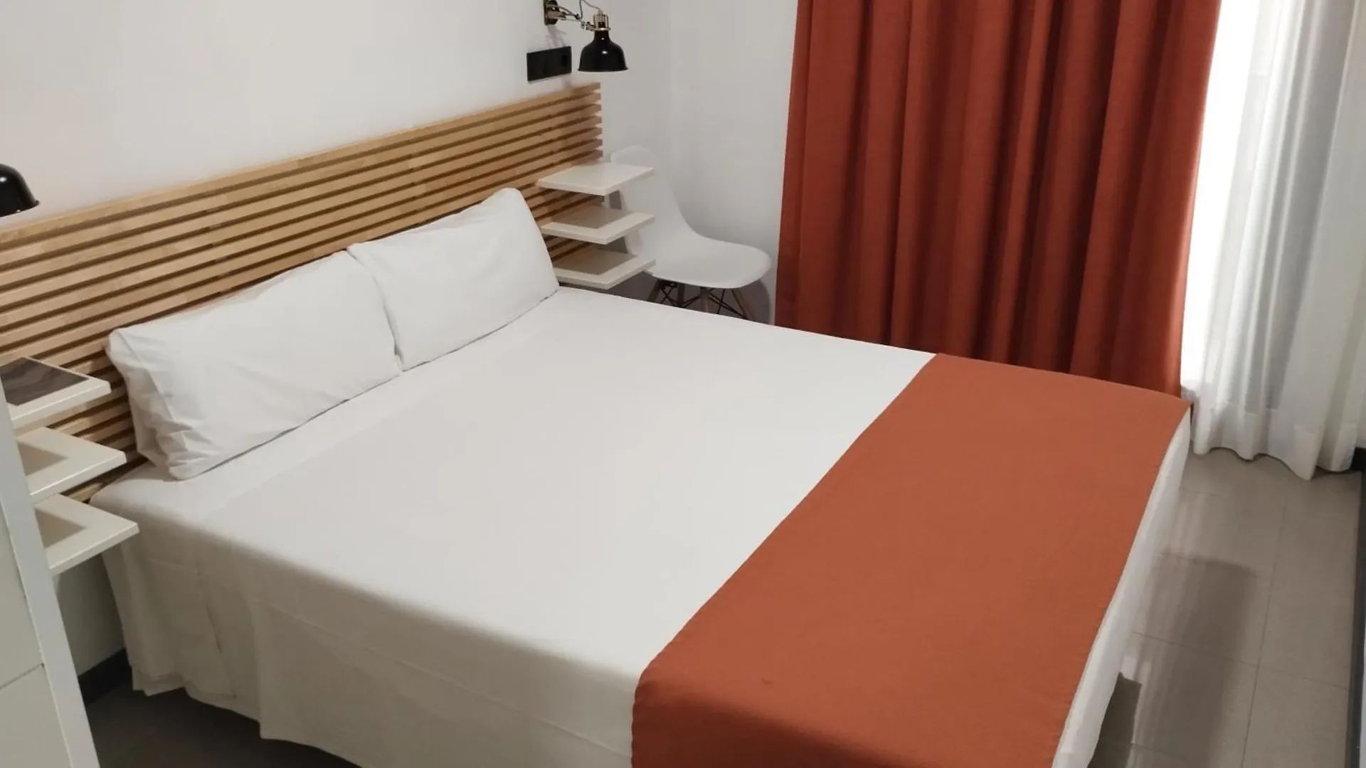 Hostal La Terrassa Barcellona Affittacamere