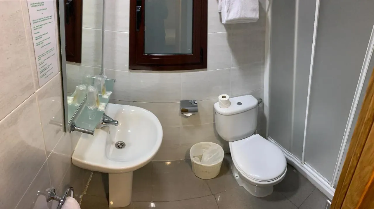 Hostal La Terrassa バルセロナ 0*,